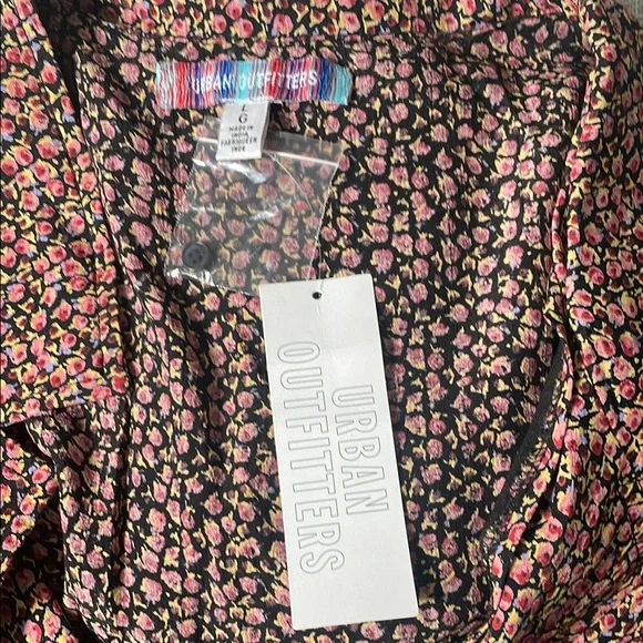 Urban Outfitters Crowley Collared women Mini Dress, with ditsy floral print - Picture 8 of 11